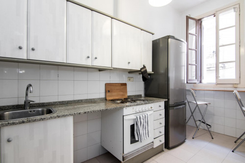 First-class double bedroom near Universitat Pompeu Fabra - Gallery - 9