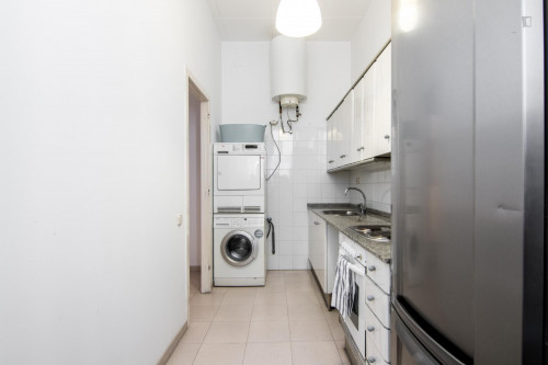 First-class double bedroom near Universitat Pompeu Fabra - Gallery - 8