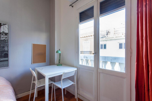 Charming double bedroom close to Institut Valencià d'Art Modern