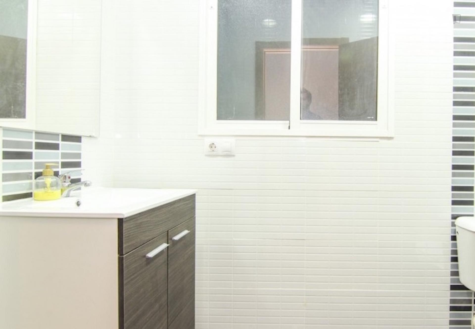 Comfy single bedroom near Universidad Católica de Valencia San Vicente Mártir