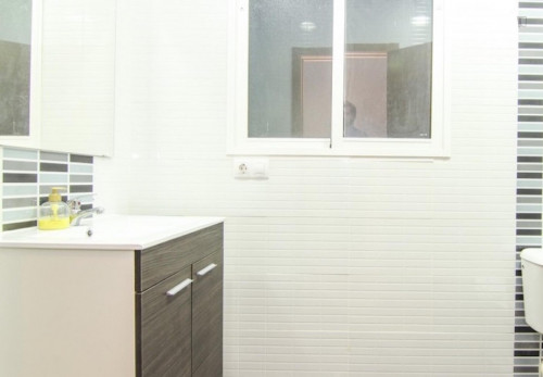 Comfy single bedroom near Universidad Católica de Valencia San Vicente Mártir  - Gallery -  5
