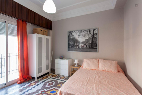 Spacious double bedroom with a balcony in Morvedre  - Gallery -  2