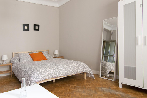 High-quality double bedroom near the Àngel Guimerà metro  - Gallery -  3