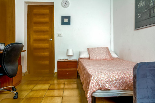 Welcoming single bedroom near Amistat-Casa de Salud metro station  - Gallery -  2