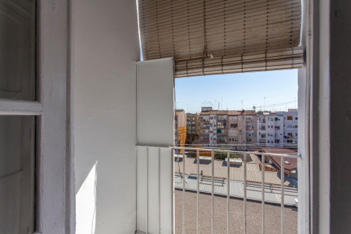 Great twin bedroom close to IEM Business School - Gallery - 8