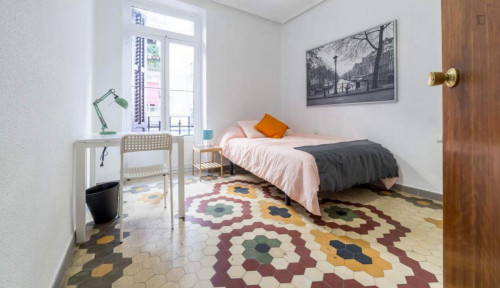 Luminous Double Bedroom Near The Bailén Metro - 1