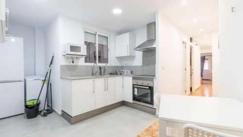 Sublime double bedroom in a student flat, in the Poblats Marítims district - Gallery - 5