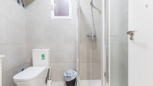 Sublime double bedroom in a student flat, in the Poblats Marítims district - Gallery - 7
