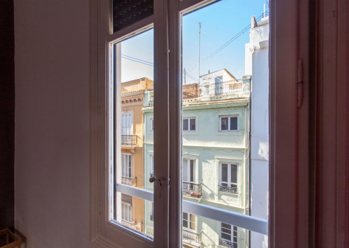 Fantastic double bedroom close to Institut Superior D'Ensenyances Artistiques Iseacv