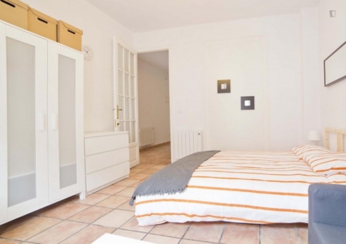  Bright Double Bedroom In A 5-Bedroom Flat, Near Universidad Europea De Valencia  -  Bright double bedroom in a 5-bedroom flat, near Universidad Europea de Valencia  - Gallery -  2