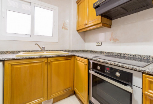 Attractive single bedroom in a 4-bedroom apartment, in the El Pla del Real neighbourhood  - Gallery -  5