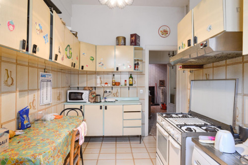 Bed in nice twin bedroom near Villa Doria Pamphili