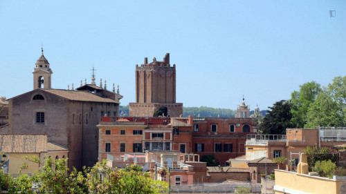 Charming 1-bedroom apartment near Cavour metro station - Gallery - 11