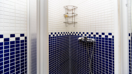 Bedroom with a lofted single bed, in lively Embajadores