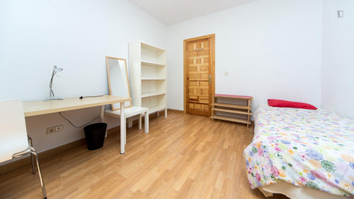 Single bedroom with a nice balcony view, in vibrant Embajadores