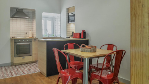 Lovely studio apartment close to Praca do Quebedo metro station