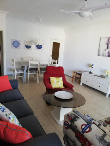 Amazing single bedroom in Seville