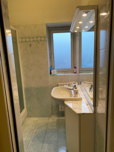 Cosy single room well connected to city centre - Gallery - 8
