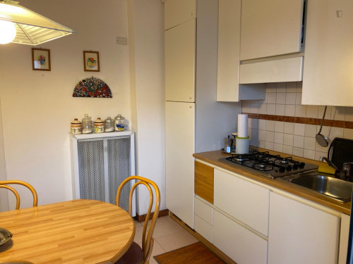 Cosy single room well connected to city centre - Gallery - 4