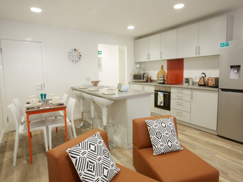  Bronze En-Suite  -  The Shield  - Gallery -  3