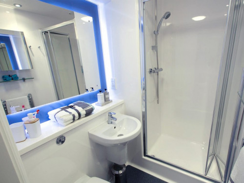  Gold En-Suite  -  The Shield  - Gallery -  5