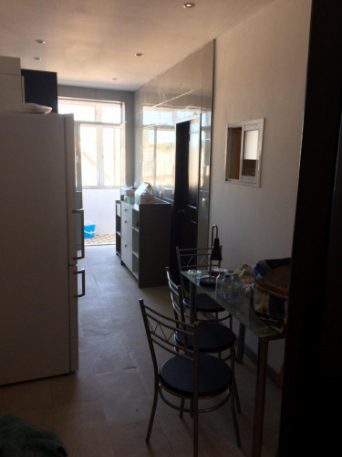 Sunny double bed near Polo University section, metro and bus transportation - Gallery - 9