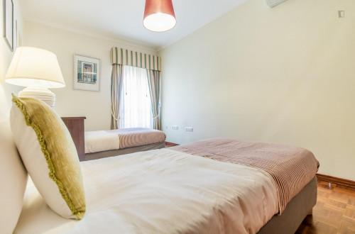 Charming 3-bedroom apartment near Telheiras metro station - Gallery - 10
