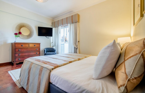 Charming 3-bedroom apartment near Telheiras metro station - Gallery - 27