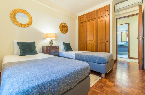 Charming 3-bedroom apartment near Telheiras metro station