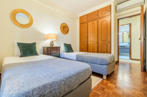 Charming 3-bedroom apartment near Telheiras metro station - Gallery - 15