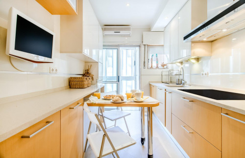 Charming 3-bedroom apartment near Telheiras metro station - Gallery - 39
