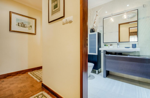 Charming 3-bedroom apartment near Telheiras metro station - Gallery - 22