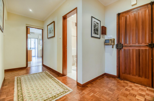Charming 3-bedroom apartment near Telheiras metro station - Gallery - 24