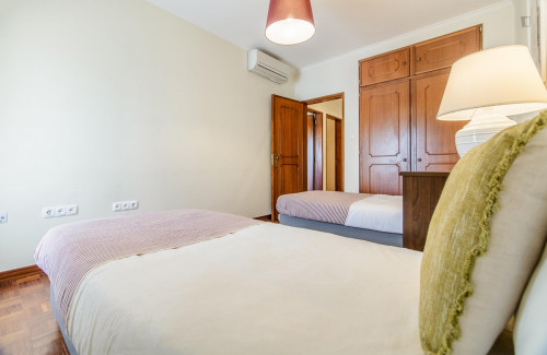Charming 3-bedroom apartment near Telheiras metro station - Gallery - 9