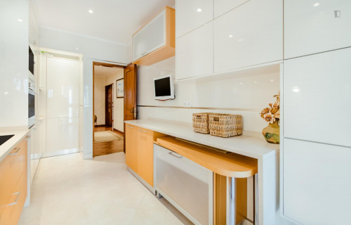 Charming 3-bedroom apartment near Telheiras metro station - Gallery - 45