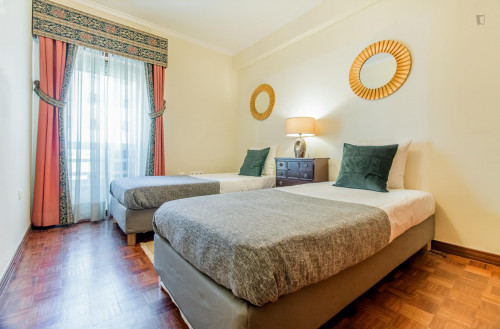 Charming 3-bedroom apartment near Telheiras metro station - Gallery - 12