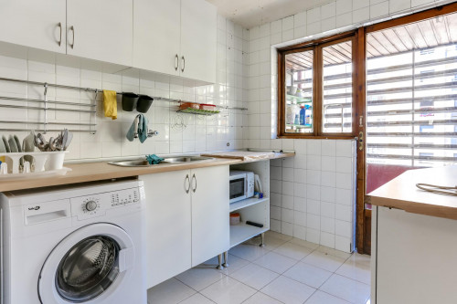 Nice single bedroom in a 3-bedroom flat near Parque del Retiro - Gallery - 12