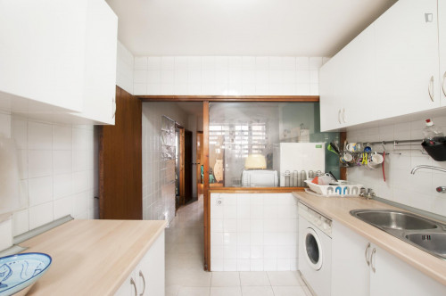 Nice single bedroom in a 3-bedroom flat near Parque del Retiro - Gallery - 15
