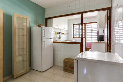Nice single bedroom in a 3-bedroom flat near Parque del Retiro - Gallery - 9