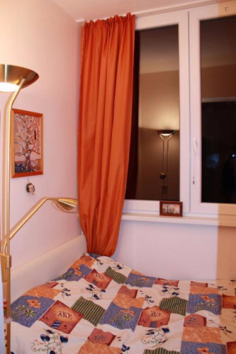 Bright 1-bedroom apartment close to the Richard-Wagner-Platz metro station