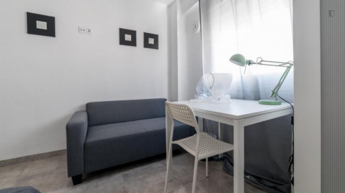  Double Bedroom In Els Orriols  -  Double bedroom in Els Orriols  - Gallery -  1