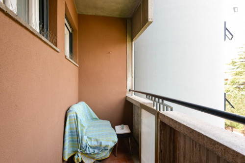 Neat double bedroom not far from Jonio metro station - Gallery - 21