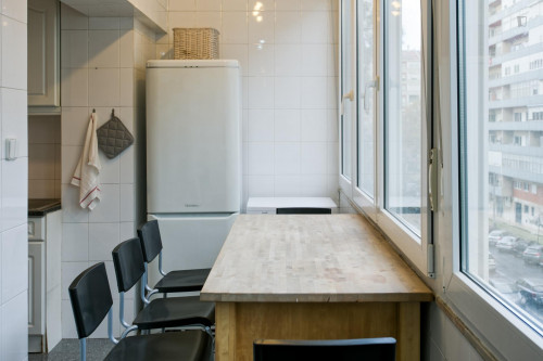 Bright Single Bedroom in Benfica - Gallery - 42