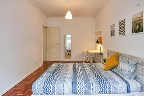 Amazing Double Bedroom in Benfica - Gallery - 33