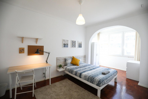 Amazing Double Bedroom in Benfica - Gallery - 35