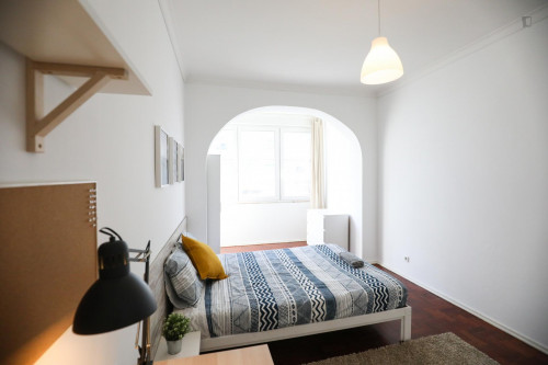 Amazing Double Bedroom in Benfica - Gallery - 38
