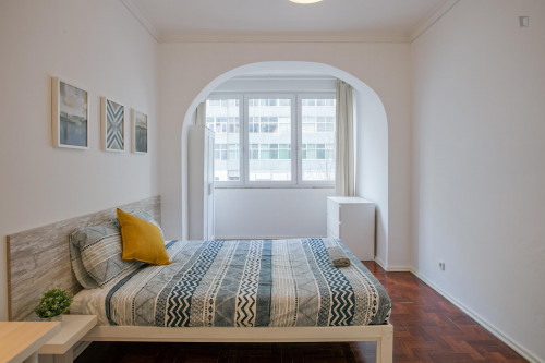 Amazing Double Bedroom in Benfica - Gallery - 32