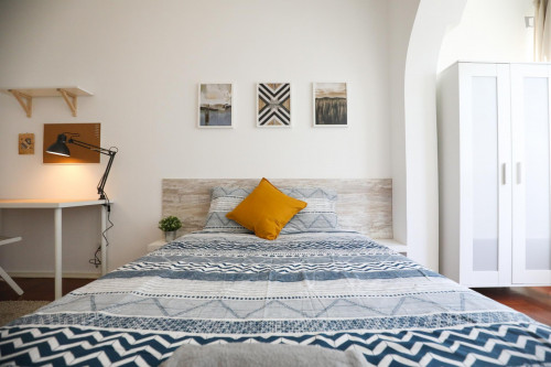 Amazing Double Bedroom in Benfica - Gallery - 39