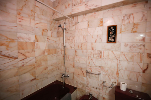 Splendid twin bedroom, in a 6-bedroom apartment in residential Olaias - Gallery - 11