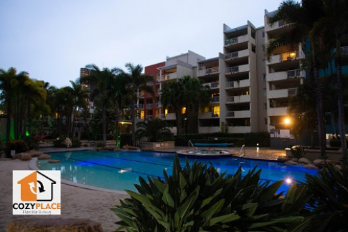 Inner City Resort Style - Gallery - 5